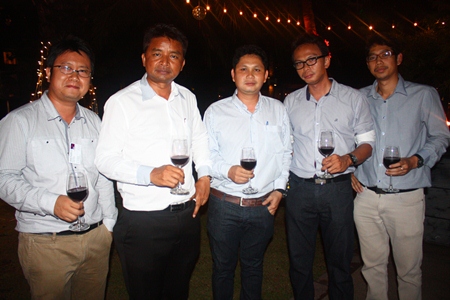 (L to R) Operation Director Chaiwat Sukmaitree, Managing Director Peera Thaweechart, Boonyiem Sukhuen, Project Manager Samran Tapsay, and General Manager Premchai Boontam, all from Albatross Logistics Co., Ltd.