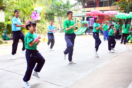 Blind children at the school get caught up in the Gangnam style dance craze.