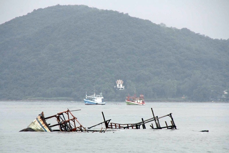 The January 28 storm was too much for 4 fishing vessels in Sattahip Bay.