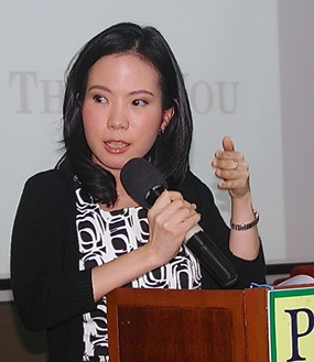 Dr. Nalinee Methachittiphan, dermatologist with Phyathai Hospital in Sriracha, speaks at the Sunday, February 17 meeting of the Pattaya City Expats Club.