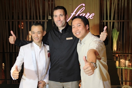 Saneh Prakobsub, Flare Restaurant Manager; Philippe Kronberg, General Manager and Dhaninrat Klinhom (Marketing Communications Manager Hilton Pattaya.