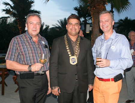 President Tony Malhotra is flanked by Rene Pisters (left), GM Thai Garden Resort and Past President Ingo G. Raeuber (right), Group General Manager of Pinnacle Hotels, Resorts & Spas.