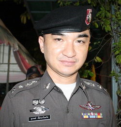 Pol. Col. Suwan Cheaonawinthawat.