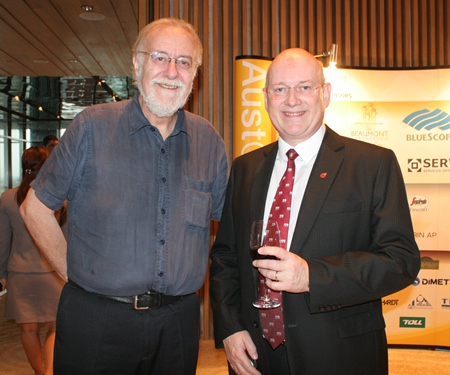 (L to R) Chris Thatcher, Vice Chairman of BCCT, and Graham Macdonald, Chairman of the South African Chamber of Commerce.