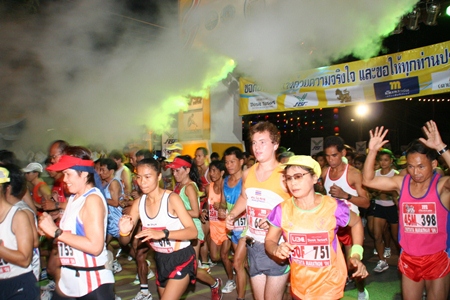 With no official organizing committee, the 2013 Pattaya Marathon hangs under a cloud of uncertainty.