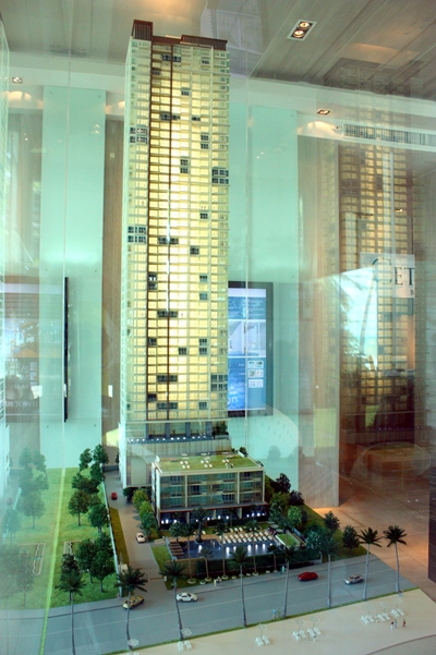 A scale model shows the completed CETUS Beachfront Pattaya development.