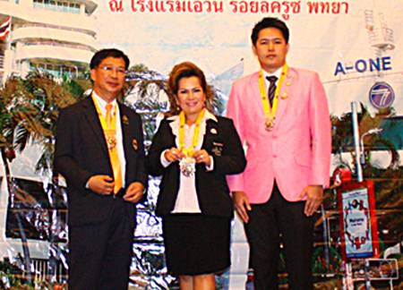 (L to R) Jakraphan Pinthanon from Naklua Pattaya, Sasithorn Klitiang from Pattaya Banglamung and Navin Khakahy from Pratamnak Pattaya, pose for a group picture after having been installed as new leaders of their respective clubs for the 2013-2014 administrative year.