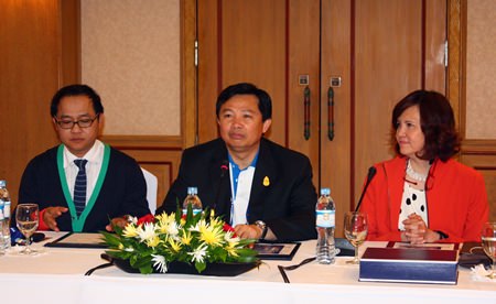 (L to R) TAT Pattaya office director Athapol Vannakit, Chonburi PAO President Wittaya Kunplome, and THA Eastern Region President Bundarik Kusolvitya discuss the recent claims by Thailand’s Office of the Auditor General that not enough taxes are being collected from hotels in Chonburi province, which includes Pattaya.