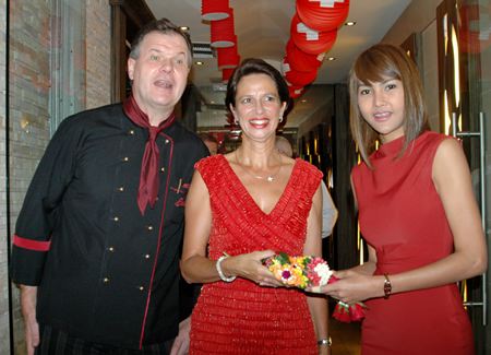 The ambassador of Switzerland, HE Christine Schraner-Burgener (center) is welcomed by Fredi Schaub and his partner Miss Nisa Poonchaliaw.
