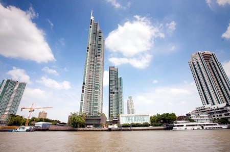  Raimon Land’s flagship ‘The River’ project in Bangkok.