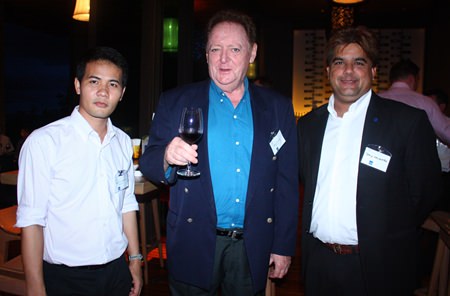 (L to R) Pasit Foobunma, Board Member & Web Master, Allan Riddell, Director of South African-Thai Chamber of Commerce and Tony Malhotra, Asst. MD of Pattaya Mail.