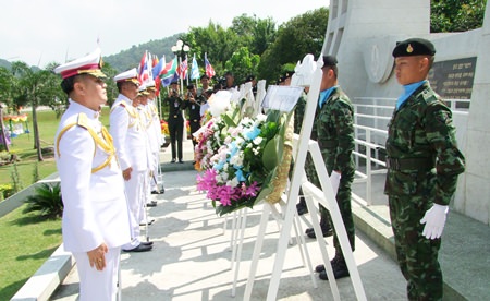 Top military officers honor Thai soldiers who departed 63 years ago to fight in the Korean War.