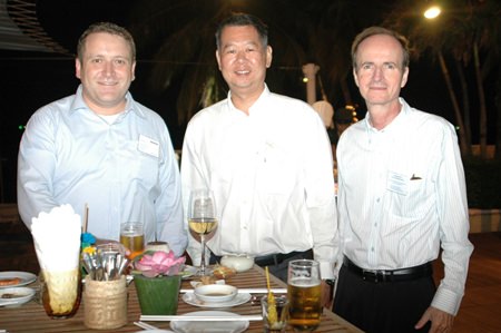 (L to R) Marc Snell, Senior Mechanical Engineer Aurecon Consulting (Thailand) Co., Ltd., Barry Ong, Senior Sales Manager SinCo Technologies Pte Ltd., and Christian Puel.