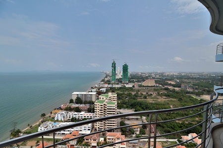 The Jomtien and Na Jomtien coastal area is seeing an increasing number of new developments spring up in line with an improvement in infrastructure and transport connections.