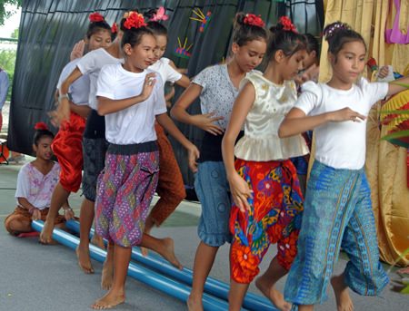 GIS students perform a tricky skipping routine.