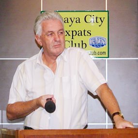 Member Tony Herron MC’d the open discussion of various current topics of Thailand, & particularly items of concern to expats. Here Tony listens as a member on the floor expresses an opinion on the subject of pensions for expats, from their various home countries.