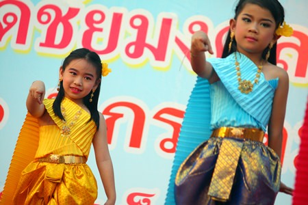 Young dancers from the Wat Chaimongkol Children’s Development Center perform a “Seenuan” dance, much to the delight of their parents in the audience.  It was that special time again, when the entire Kingdom celebrated the future: our children. On their very own day, imagination became reality for Eastern Seaboard kids as the area’s annual Children’s Day celebrations offered opportunities to play fireman, soldier and superhero. 