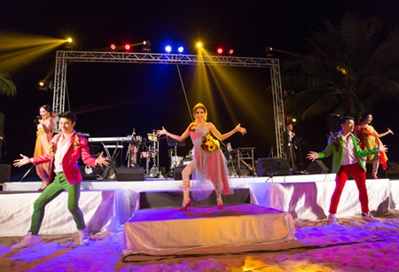 Professional dancers liven the night at the Sheraton Pattaya.