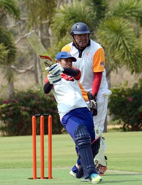 Player of the match Noy cracks another boundary during her fluent knock of 39.