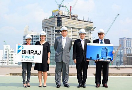 Bhiraj Buri Group executives (from left to right): Nawawan Aukarapasuchart – General Manager, Panittha Buri – Executive Director, Dr. Prasarn Bhiraj Buri – President & CEO, Pitiphatr Buri - Executive Director, and Poowanai Tanti-Alongkarn – Project Director (Civil & Structure) pose for a photo during a press briefing for the Bhiraj Tower project.