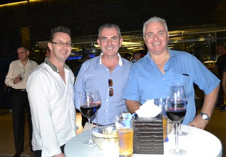 (L to R) Nigel Quennell, President of the Rotary Club Eastern Seaboard Thailand, Craig Muldoon from Platinum Financial Ltd., and David Strachan from Pattaya Property Auctions.