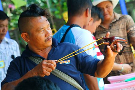 Aaree Srimongkol takes aim at his target.