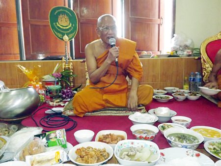 Abbot of Wat Suttawas and Chief of the Banglamung Monk Committee, Phra Kru Pisan Punyaphiwat preaches the dharma.