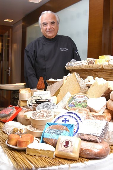 Cheese Master Gérard Poulard.