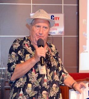 PCEC Member “Hawaii” Bob Sutterfield announces planned changes for his Frugal Freddy participants, a PCEC special interest group that receives discounts from participating restaurants in Pattaya.