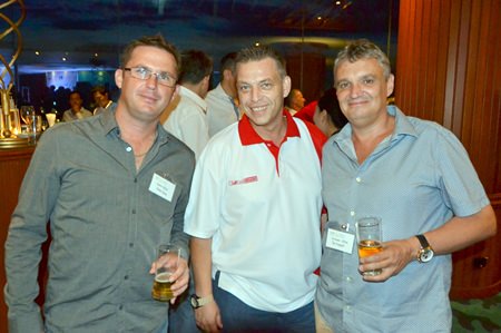 (L to R) Gavin Perfect, MD of Pattaya City Properties; Matthias Hochlenert of Global Property Insurance; and Terrence Allen, Collins Managing Director of Amaya Hill enjoy the event.