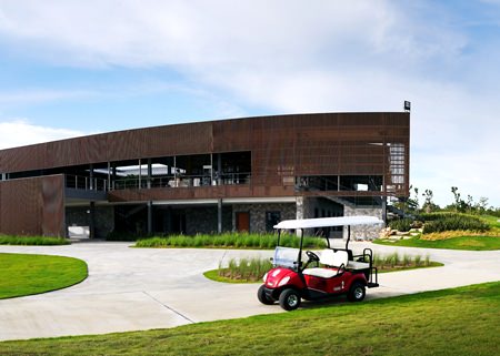 The luxurious clubhouse was designed by Bangkok based architect Samit Obayawat.