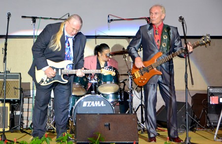 Veteran musicians Slowride play a note perfect set at the Gala Party.