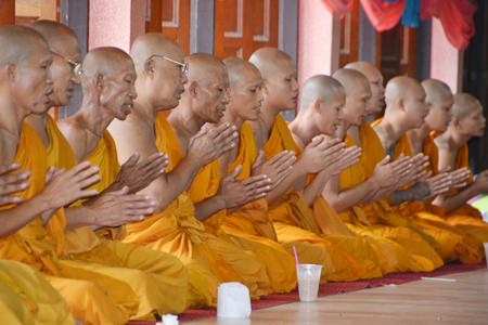 Monks at Bunsamphan temple, Soi Khao Noi chant to announce the end of Buddhist Lent.