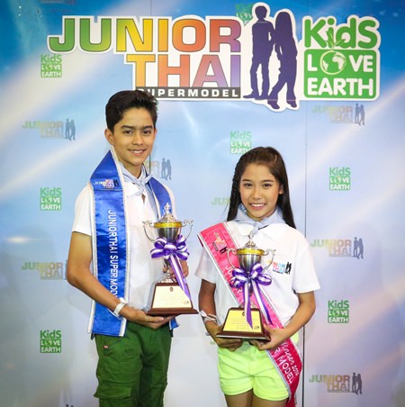 Carmas and Nanear won the HRH Princess Soamsawalee trophies at the Junior Thai Supermodel contest in Bangkok.