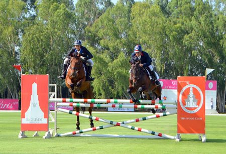 Pol. Col. Fuangwith Anirut-thewa and Krotthwat Samran showcased their show-jumping talents.