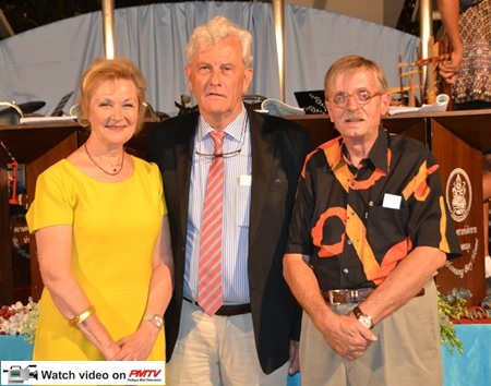 President Martin Brands (right) greets the guests of honor Ambassador Joan Boer and his wife Wendelmoet.