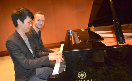 The concert featured the young award-winning pianists Benjamin Kim (front) and Andreas Donat (rear) with a programme of solos and piano duets.
