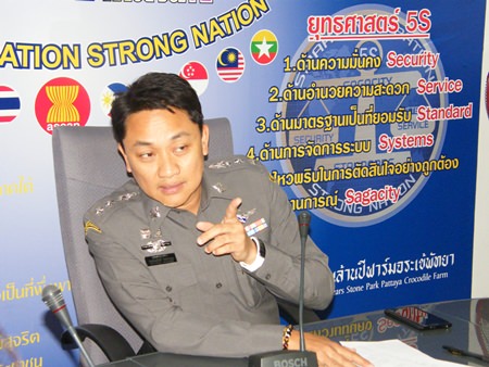 Chonburi Immigration Police Superintendent, Pol. Col. Prapansak Prasarnsuk, provides guidance to his staff on how to better treat foreigners politely while also keeping an eye out for fugitives.