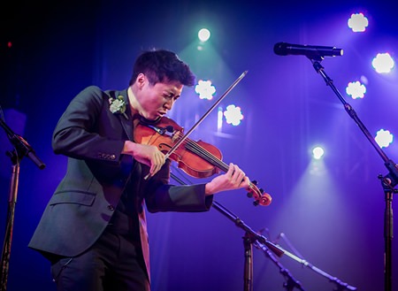 The phenomenal Charles Yang - violinist extraordinaire.