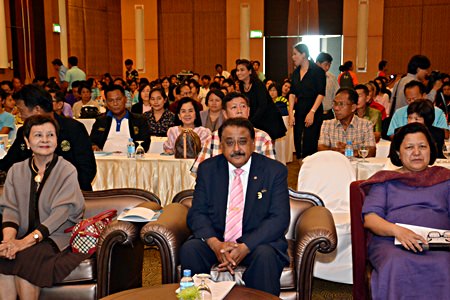 3 members of the Pattaya Education Development Committee, (l-r) Sopin Thappajug, Chair, Pratheep Malhotra, Vice Chair and Alvi Sinthvanik, member.