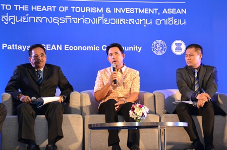 (L to R) Anan Chuchote – Deputy Permanent Secretary of the Ministry of Culture; Mayor Itthiphol Kunplome; and Associate Professor Therdchai Chuaybamrung – Dean of Tourism Management of NIDA and President of the TAT Academician Association, talk about strategies that could cement Pattaya’s integration into the AEC.
