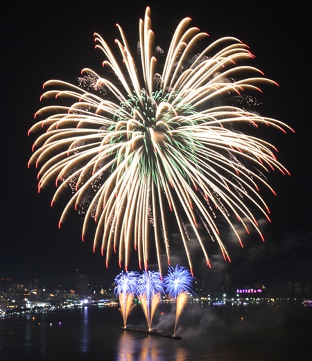 Many fans found better vantage points than the beach, setting up at tall hotels including the Hilton Pattaya, Holiday Inn Pattaya, and Amari Orchid Resort & Tower Pattaya, among others.