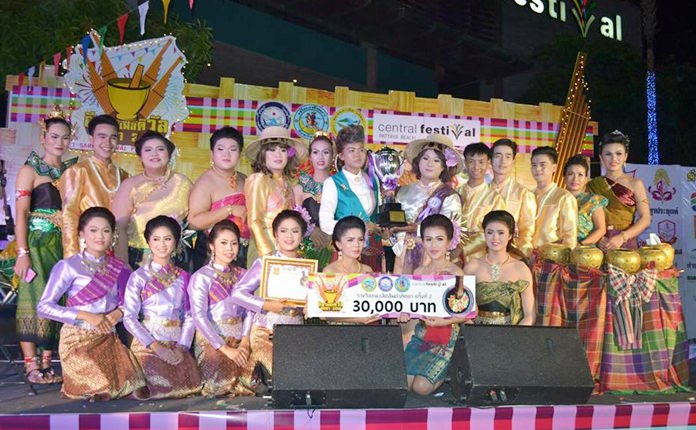 The Long Beach Garden Hotel & Spa won the headline somtam contest at the annual Pattaya Issan Festival, whilst Somtam Hai Tak restaurant earned second-place, followed by and the Hojimin and Tor Nong Jabtao restaurants each finishing in third place.