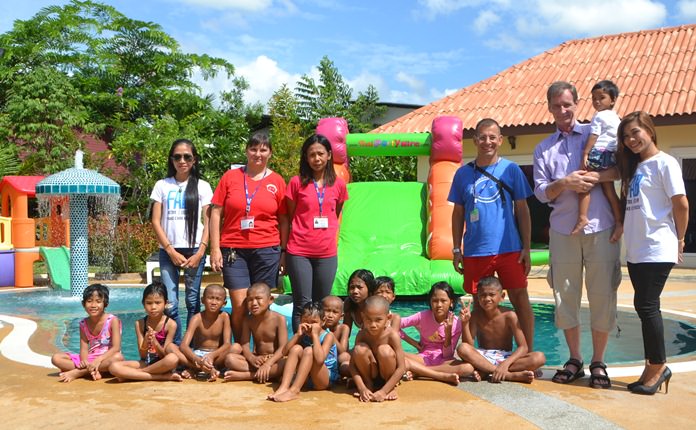 Fabulous 103Fm joined with the staff at Mediterranean Garden Resort in Pong and Nick the Pizza to throw Take Care Kids their very own pool party.