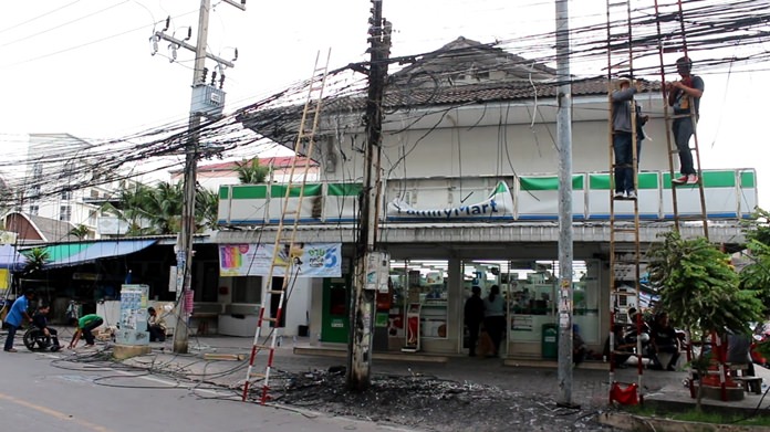 About 100 meters of cable, phone, internet and high-voltage lines along Soi Paniedchang 8 were affected by the blaze.