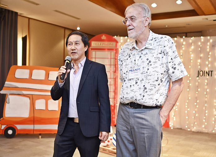 Sophon Vongchatchainont, General Manager at Pullman Pattaya Hotel G gives a welcoming speech followed by several announcements by Chris Thatcher, Vice Chairman at BTCC.