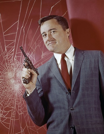 Actor Robert Vaughn is shown portraying superspy Napoleon Solo in this undated press photo for television’s “The Man From U.N.C.L.E” series. (AP Photo, File)