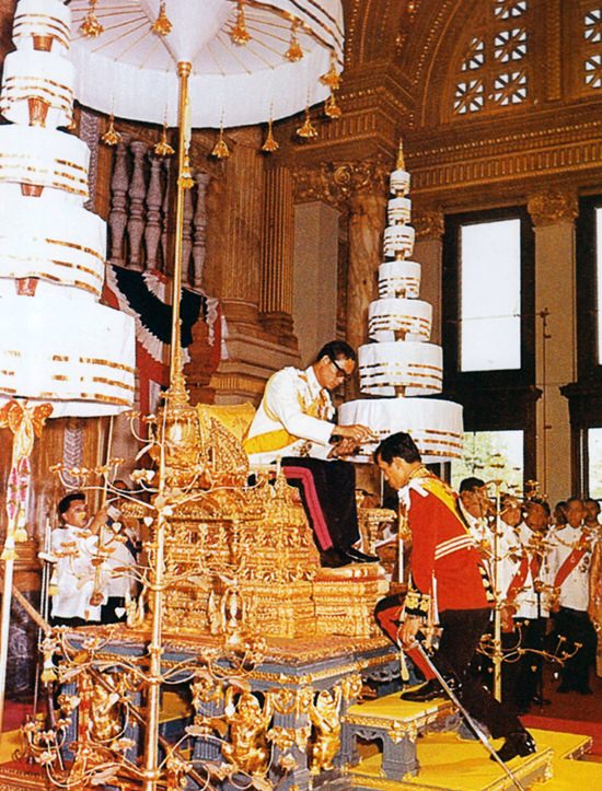 HM King Bhumibol Adulyadej appoints HRH Crown Prince Maha Vajiralongkorn royal heir to the throne in accordance with the Palace law on December 28, 1972.