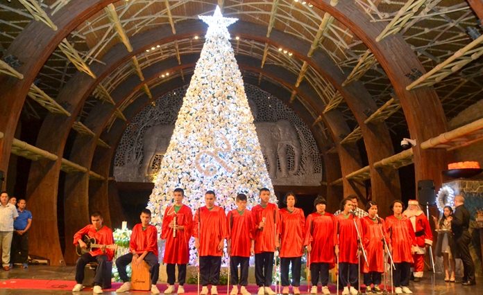 Children from the Father Ray Foundation delight the crowd with heart-touching Christmas Carols.