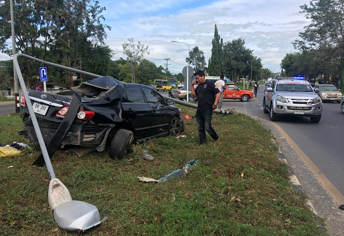Ratchasart Thansuwanrath claimed the Luang Poh Sothorn amulet he was wearing allowed him to walk away from the crash that demolished his car.